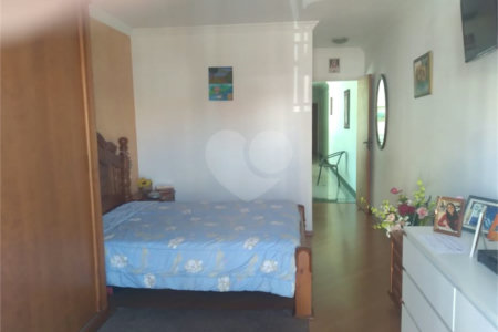 Sobrado à venda com 3 suítes em Vila Nova Mazzei, São Paulo, SP