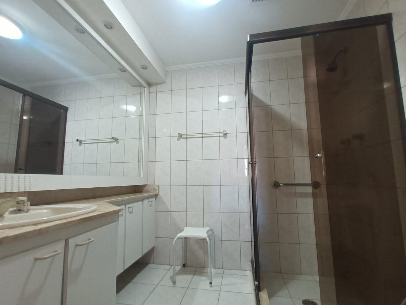 Apartamento com 2 dormitórios à venda, 62 m² por R$ 520.000,00 - Gonzaga - Santos/SP