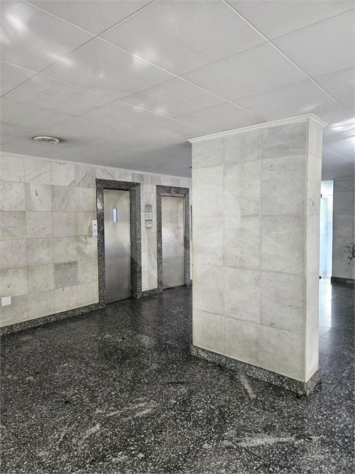 Apartamento à venda com 3 quartos, sendo 1 suíte,  em Itaim Bibi, São Paulo, SP