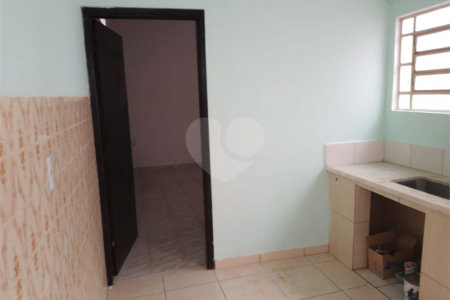 Sobrado à venda com 4 quartos em Parada Inglesa, São Paulo, SP