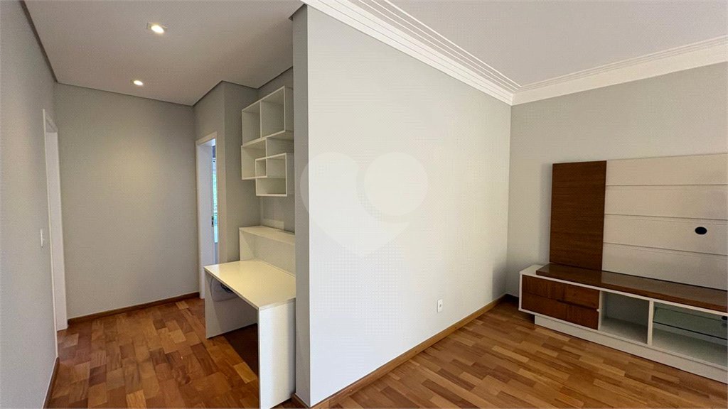 Casa à venda com 4 quartos, sendo 3 suítes, no condomínio Mont Blanc, Sorocaba - SP