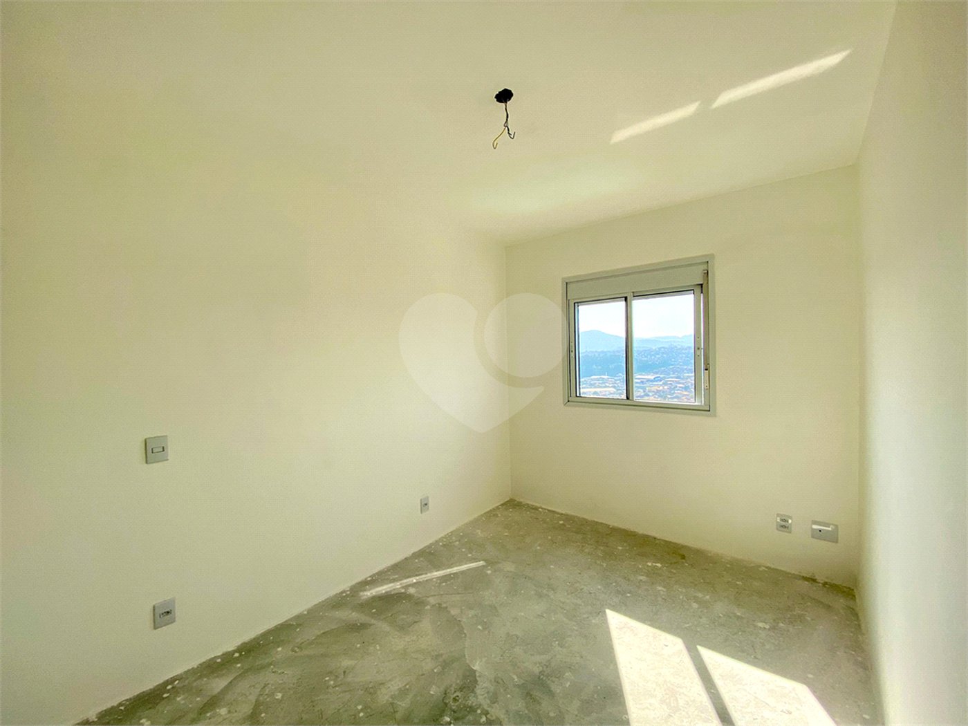 Apartamento à venda com 2 quartos, sendo 1 suíte, em Vila Rosália, Guarulhos, SP