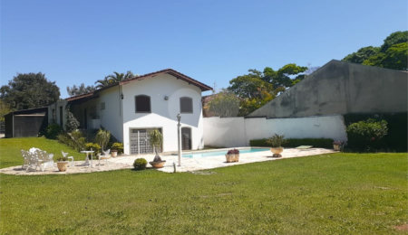 Casa à venda com 3 quartos, sendo 1 suíte, em Nova Gardênia, Atibaia, SP