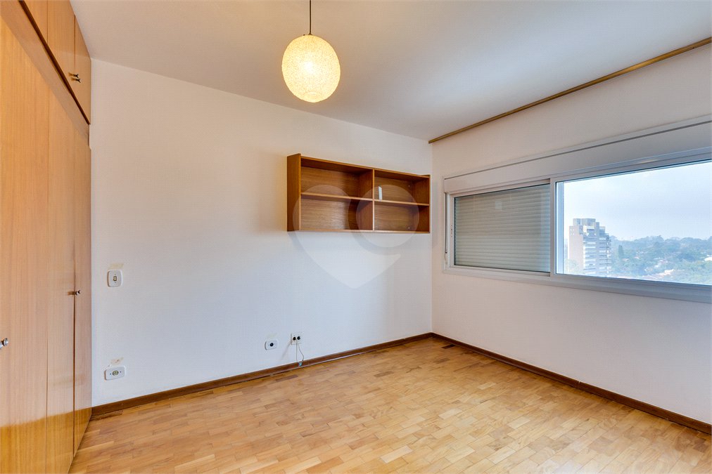 Apartamento à venda com 4 quartos, sendo 1 suíte, em Chácara Santo Antônio, São Paulo, SP