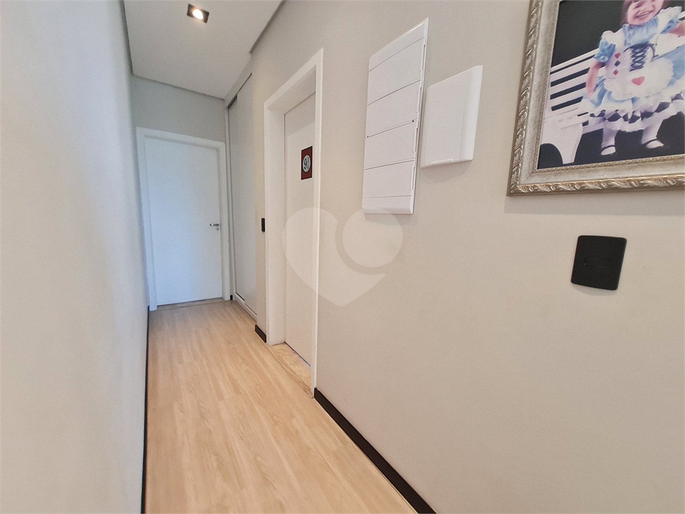 Casa à venda com 3 quartos, sendo 2 suítes, no condomínio Horizontes de Sorocaba, Sorocaba - SP