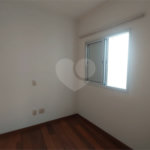 Casa para alugar com 3 quartos, sendo 1 suíte, no condomínio Santanna, São Paulo - SP
