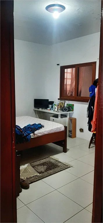 Sobrado à venda com 8 quartos em Jardim São Luís, São Paulo, SP
