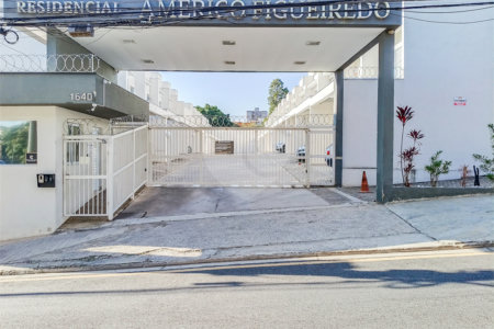 Casa à venda com 2 suítes no condomínio Residencial Américo Figueiredo, Sorocaba - SP