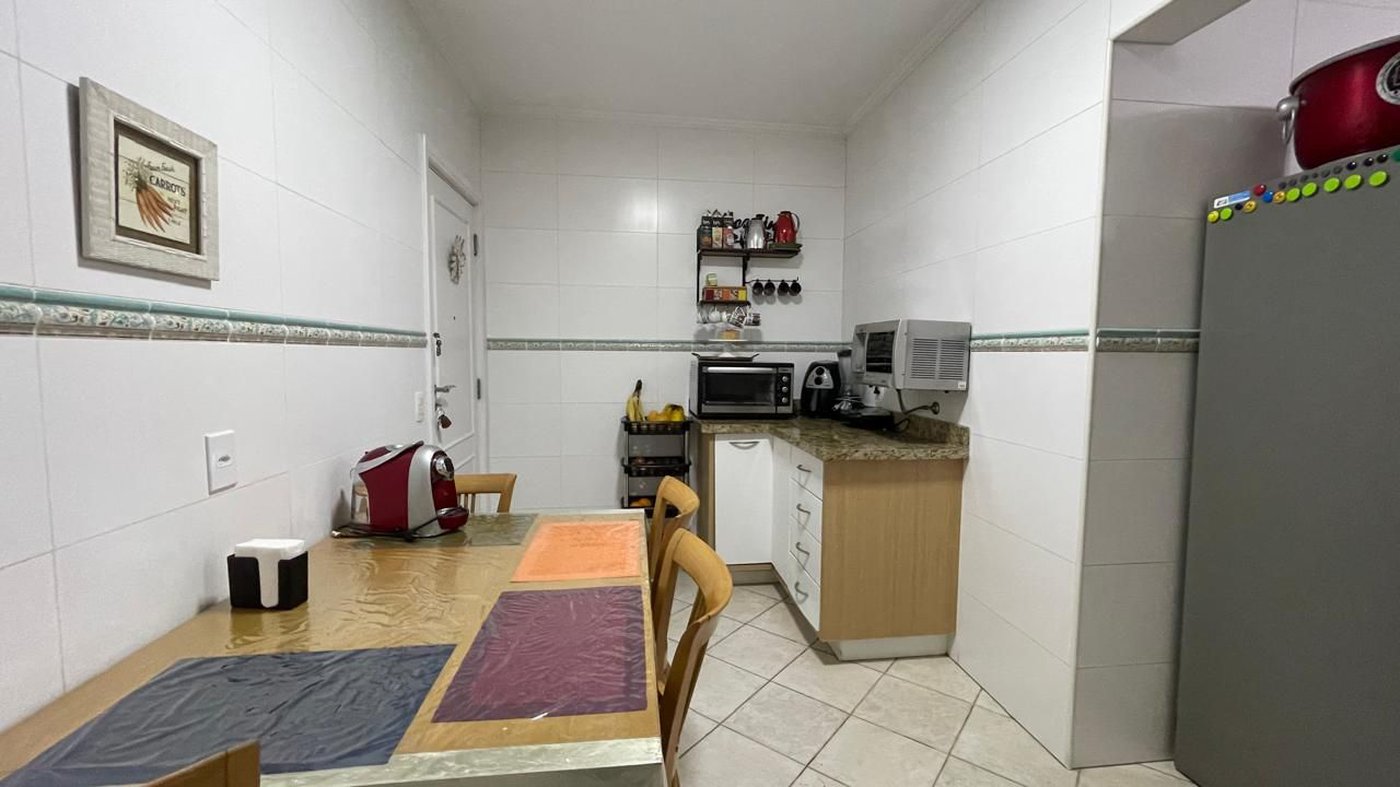 Apartamento com 3 dormitórios frente a praia à venda, 161 m² por R$ 2.200.000 - Gonzaga - Santos/SP