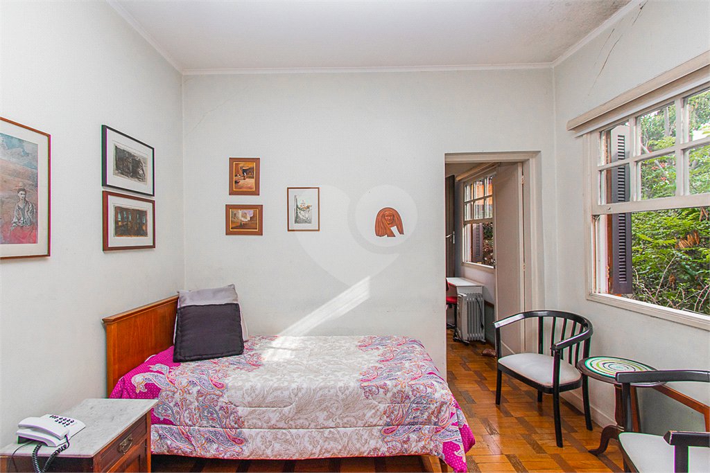 Sobrado à venda com 5 quartos em Vila Mariana, São Paulo, SP