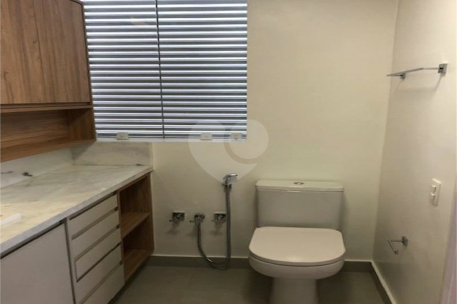 Flat à venda com 1 suíte em Santana, São Paulo, SP