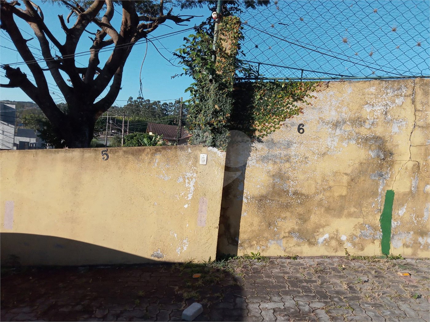 Casa à venda com 21 quartos, sendo 7 suítes, no condomínio De Apartamentos Residenciais- Jardim Morumbi, Atibaia - SP