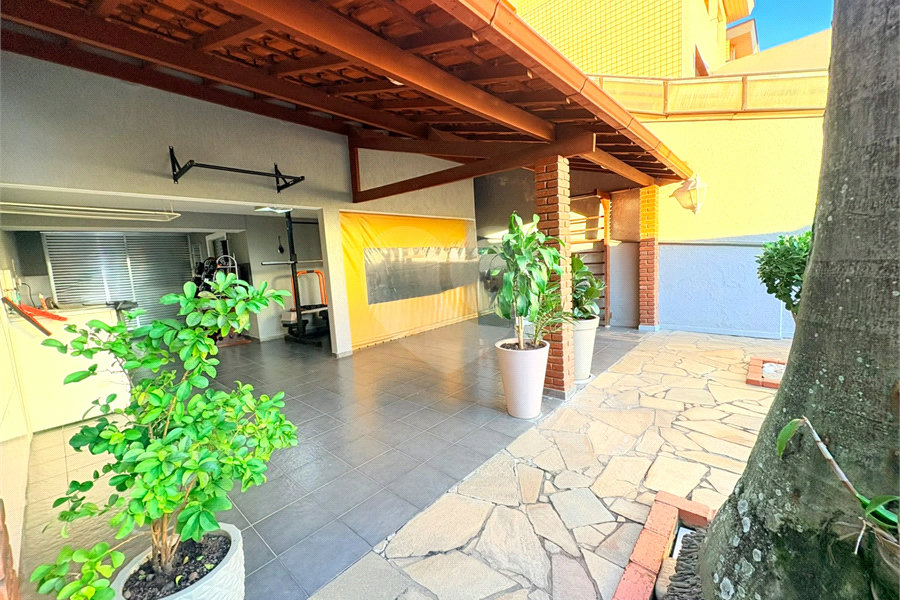 Sobrado à venda com 4 quartos, sendo 2 suítes,  em Jardim São Paulo(zona Norte), São Paulo, SP