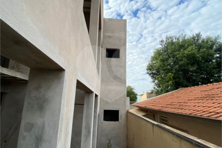 Casa térrea na Vila São José.