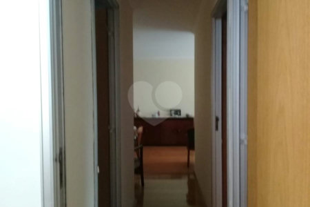 Apartamento à venda com 3 quartos, sendo 1 suíte, em Jardim Londrina, São Paulo, SP