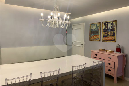 Apartamento à venda com 3 quartos, sendo 2 suítes, em Cidade São Francisco, São Paulo, SP