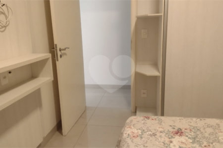 Casa à venda com 3 quartos, sendo 1 suíte, no condomínio Residencial Bouganville, Araraquara - SP