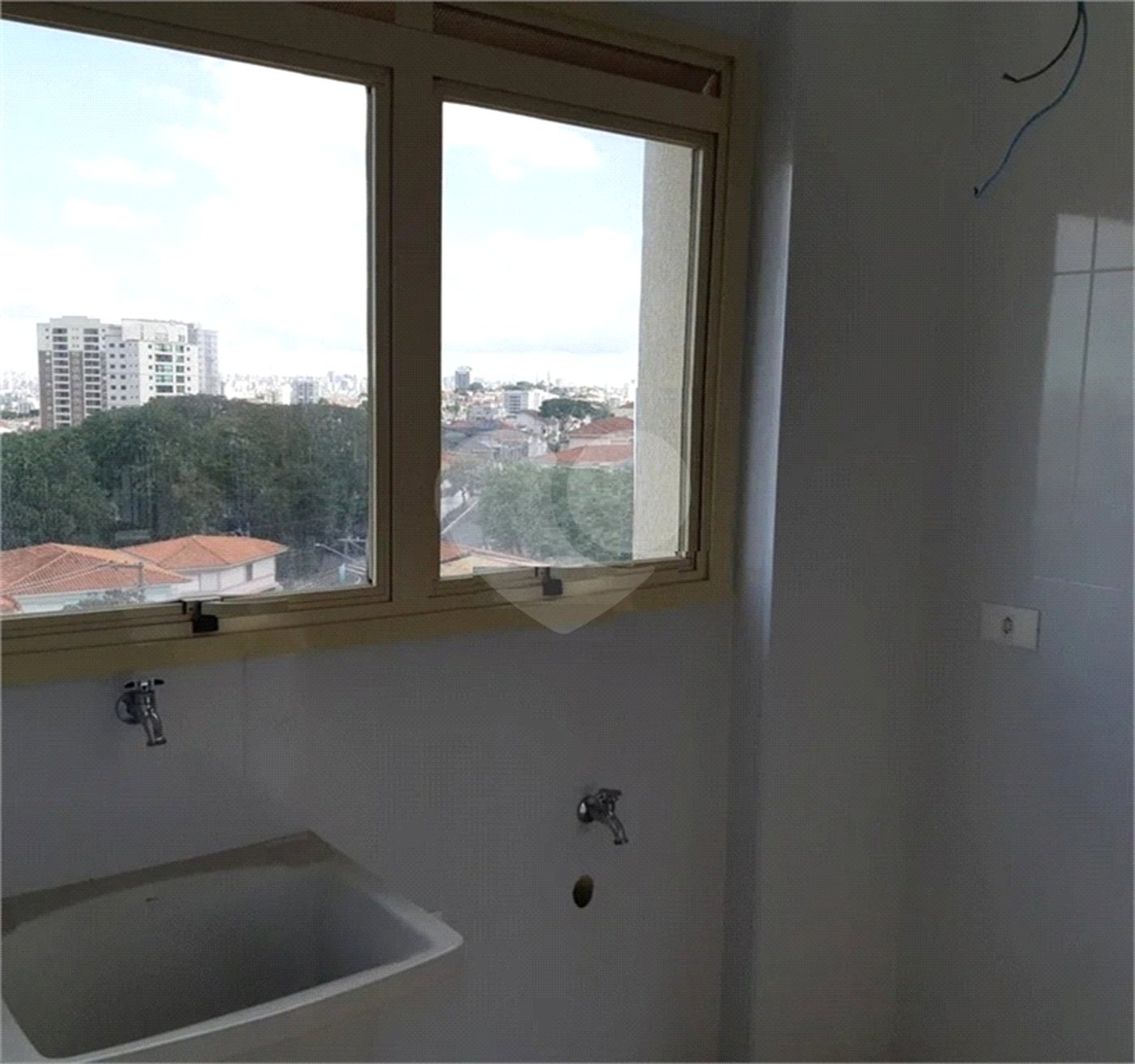 Apartamento à venda com 3 quartos, sendo 1 suíte, em Vila Paulicéia, São Paulo, SP
