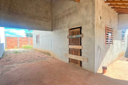 Casa à venda com 2 quartos em Real Park, Três Lagoas, MS