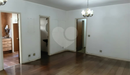 Apartamento à venda com 3 quartos, sendo 1 suíte,  em Higienópolis, São Paulo, SP
