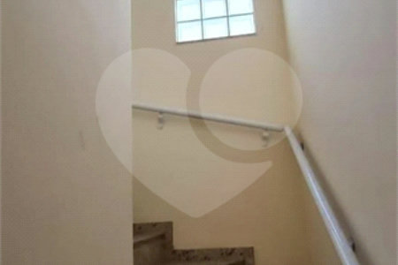 Excelente Sobrado à venda no Ipiranga c/ 220m2 - 4 Suítes/2 Vagas - 600 m. metrô Sacomã