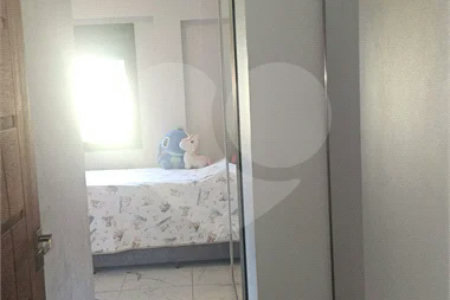 Indaiatuba- condominio Vale das Laranjeiras - Itaici - Terreno 3040,00 ms- construida 220ms - 3 dormitórios, sendo 2 suítes e uma suíte master com closet, além de uma sala ampla com 3 ambientes, Cozinha planejada,, campo de futebol/vôlei, Area de lazer com piscina, espaço gourmet com churrasque