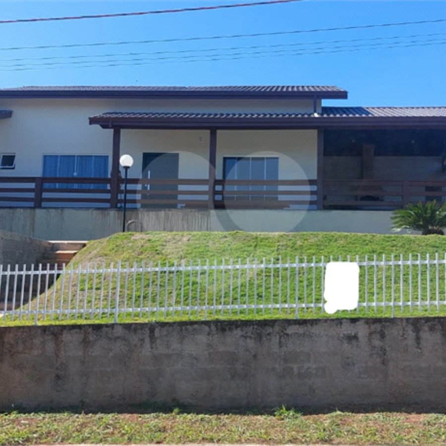 Casa a venda em Condomínio Santa Fé III Joanópolis/SP