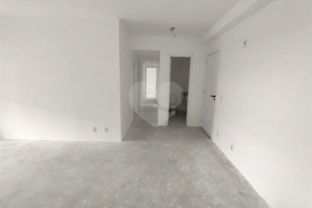 Apartamento novo com 129m² na Mooca com 2 suítes e 2 vagas.