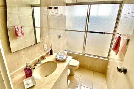 Apartamento à venda com 4 quartos, sendo 2 suítes, em Pinheiros, São Paulo, SP
