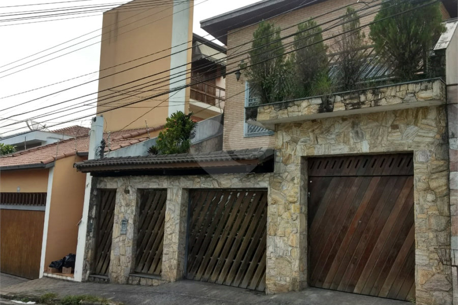 Sobrado à venda com 3 quartos, sendo 1 suíte, em Jardim França, São Paulo, SP