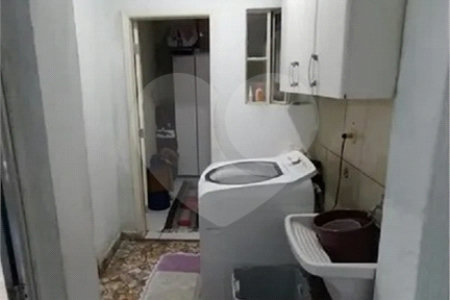 Sobrado à venda com 4 quartos, sendo 1 suíte, em Vila Prel, São Paulo, SP