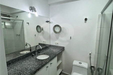 Casa à venda com 3 suítes no condomínio Brisa 1, Mogi das Cruzes - SP