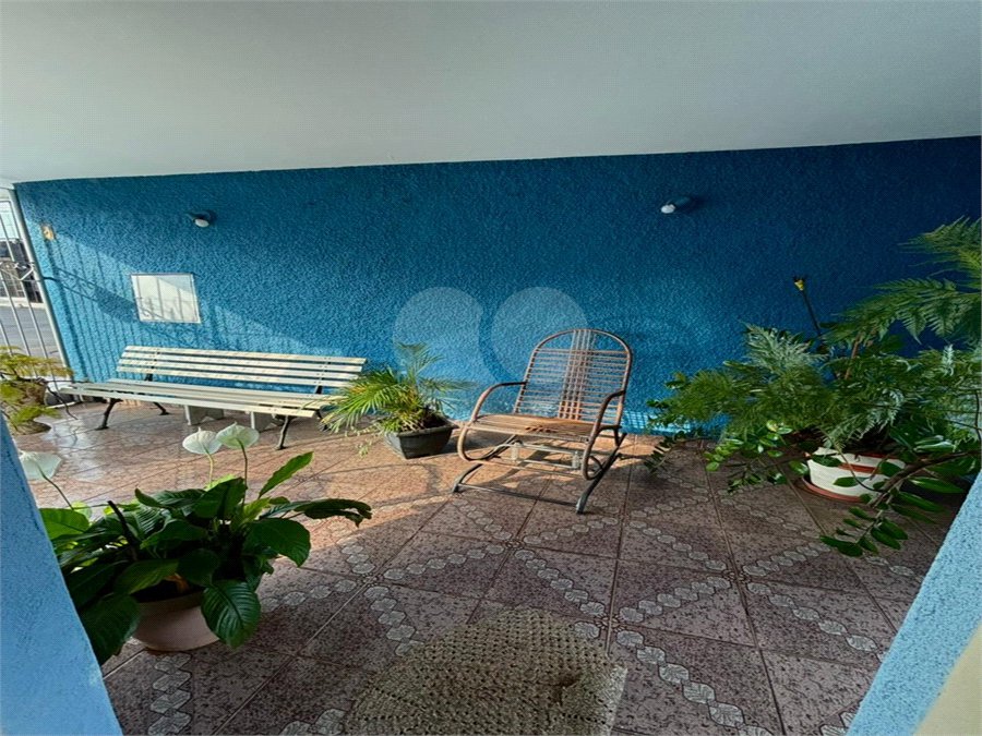 Casa 2 dormitórios Antônio Blanco