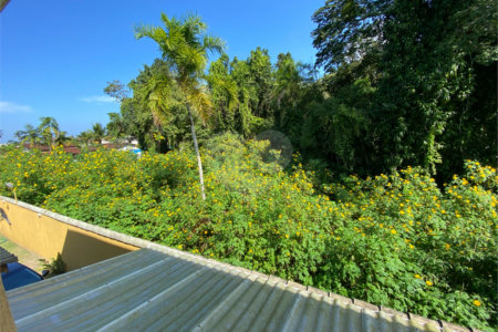 Casa à venda com 5 quartos, sendo 1 suíte,  em Boraceia, Bertioga, SP