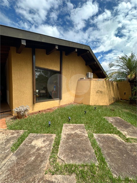 Casa à venda com 3 quartos, sendo 1 suíte, em Portal do Morumbi, Ponta Porã, MS