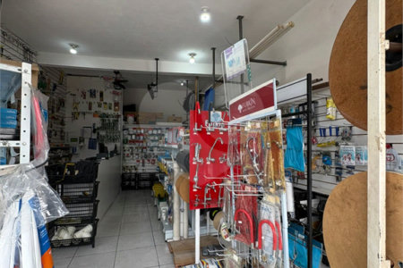 Salão para alugar em Vila Acoreana, Poá, SP