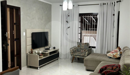 Casa à venda com 3 quartos, sendo 1 suíte,  em Jardim Universo, Mogi das Cruzes, SP