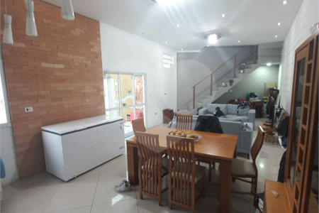 Sobrado à venda com 3 quartos, sendo 1 suíte, em Jordanópolis, São Bernardo do Campo, SP