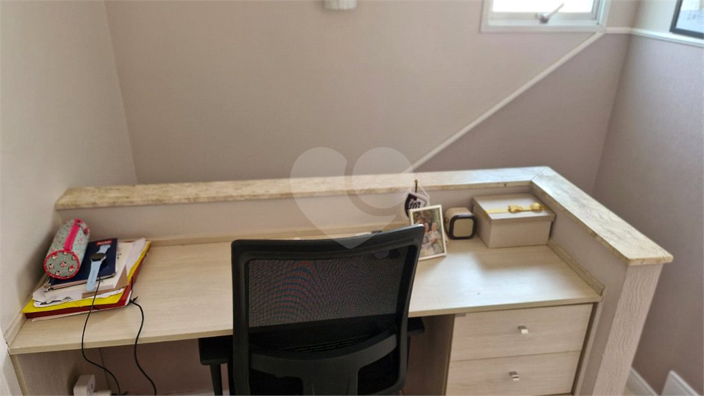 Casa à venda com 3 quartos, sendo 1 suíte,  no condomínio Moradas do Horto, São Paulo - SP
