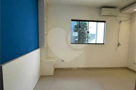 Casa à venda com 3 quartos, sendo 1 suíte,  em Jardim Estoril, Ponta Porã, MS