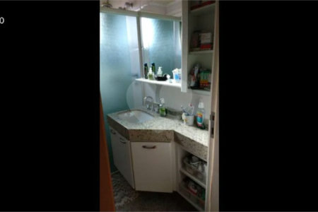 Apartamento à venda no Paraíso de 303m² com 4 suítes e 4 vagas.