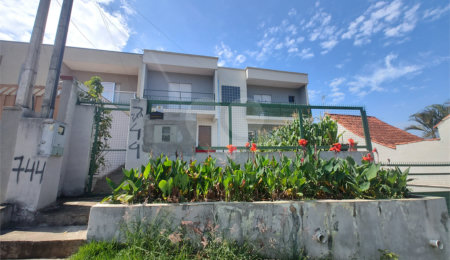 Sobrado à venda com 3 quartos, sendo 1 suíte, em Chácaras Maringá, Atibaia, SP