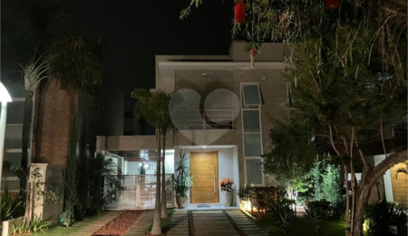 Casa à venda com 3 suítes no condomínio Maison Blanche, Indaiatuba - SP