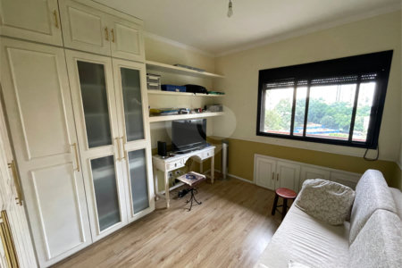 Apartamento à venda com 3 quartos, sendo 1 suíte,  em Lar São Paulo, São Paulo, SP