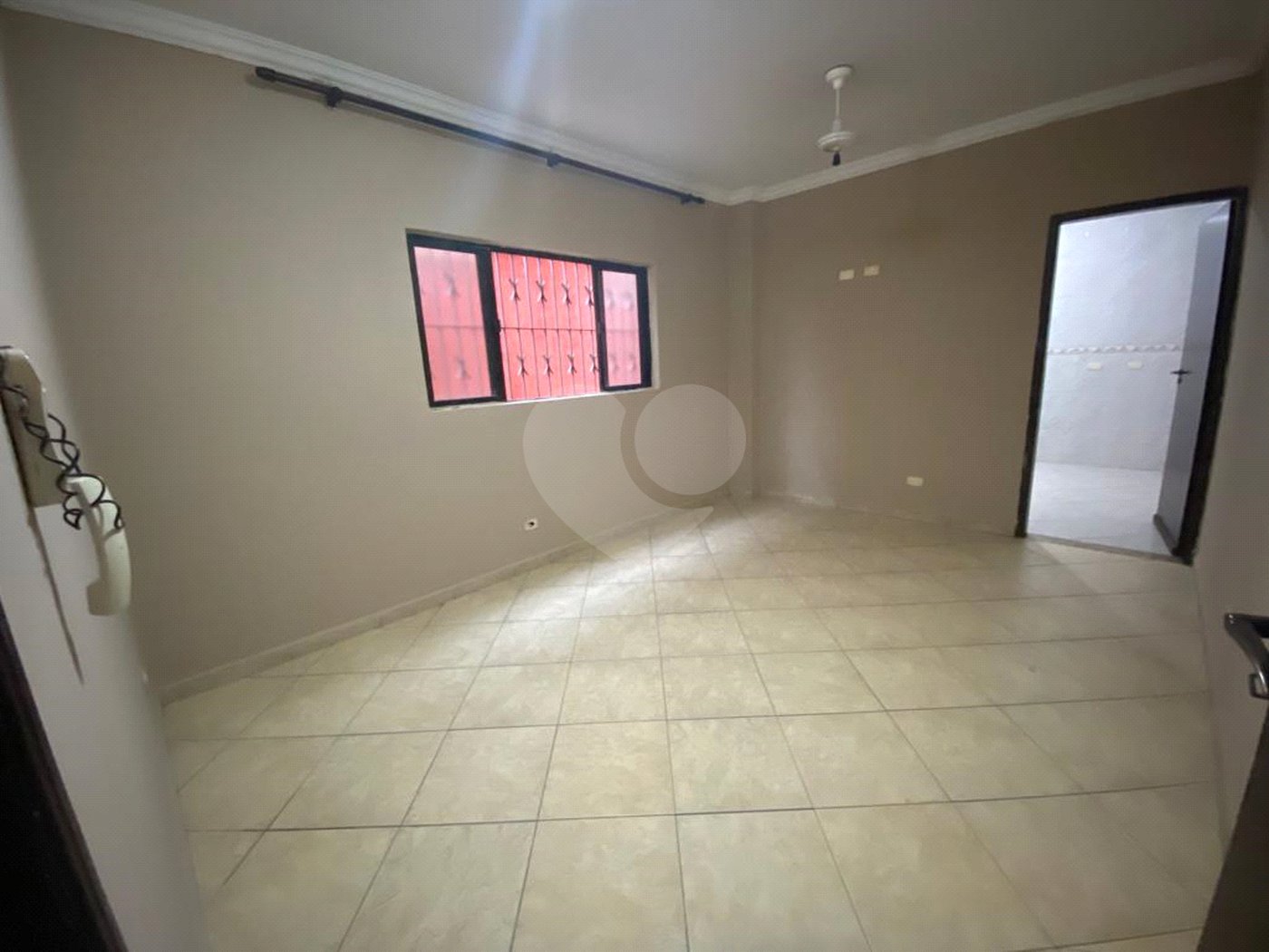 Casa à venda com 3 quartos, sendo 1 suíte, em Vila Valença, São Vicente, SP