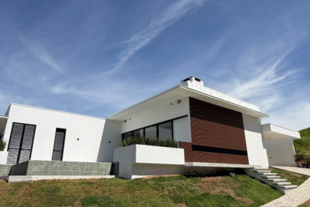 Casa à venda com 4 quartos, sendo 2 suítes, no condomínio Residencial Damha Belvedere, Presidente Prudente - SP