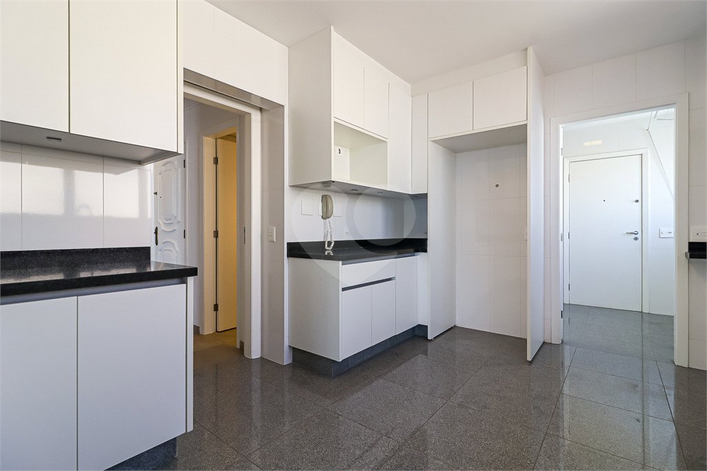 Apartamento à venda com 3 suítes em Cidade Monções, São Paulo, SP