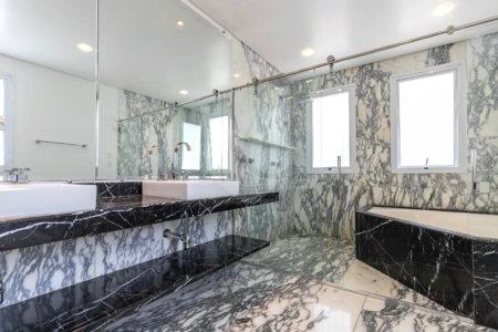 Casa à venda com 4 suítes no condomínio Vila Alba, São Paulo - SP