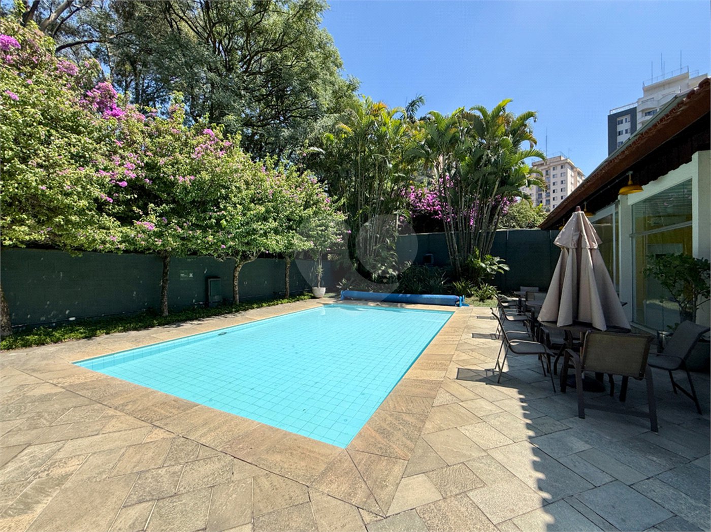 Apartamento à venda com 4 suítes em Jardim Marajoara, São Paulo, SP