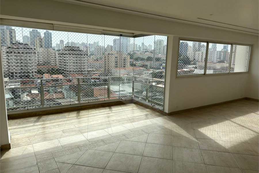 Apartamento para alugar com 3 suítes em Santana, São Paulo, SP